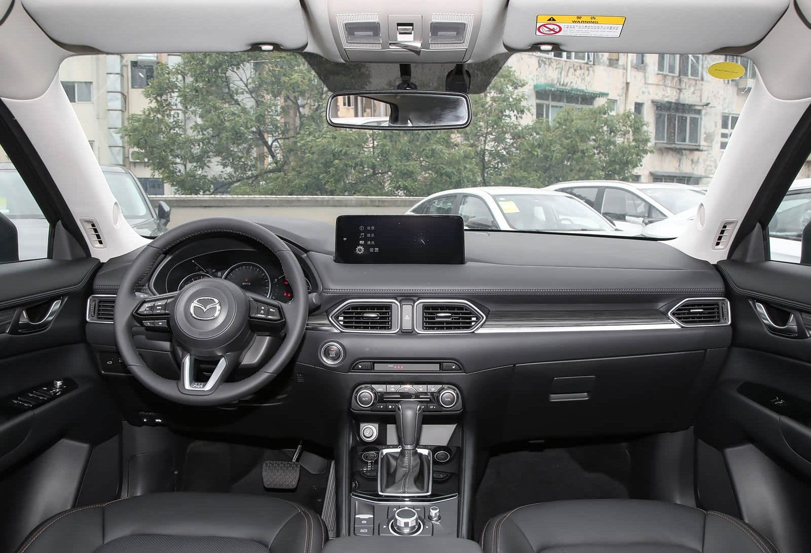 2024 Mazda CX-5 2.0L Elegance — SUV compacto, tablero y puesto de conducción para exportación
