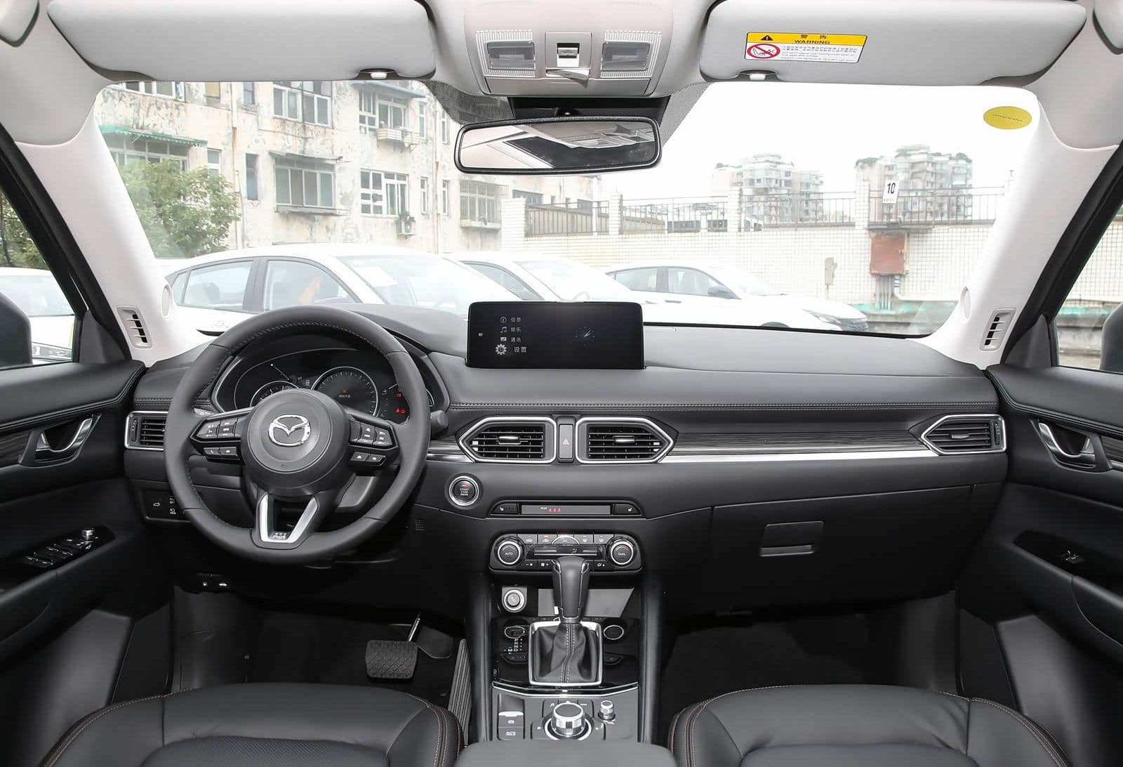 2024 Mazda CX-5 2.0L Elegance Pro — SUV compacto, tablero y puesto de conducción para exportación